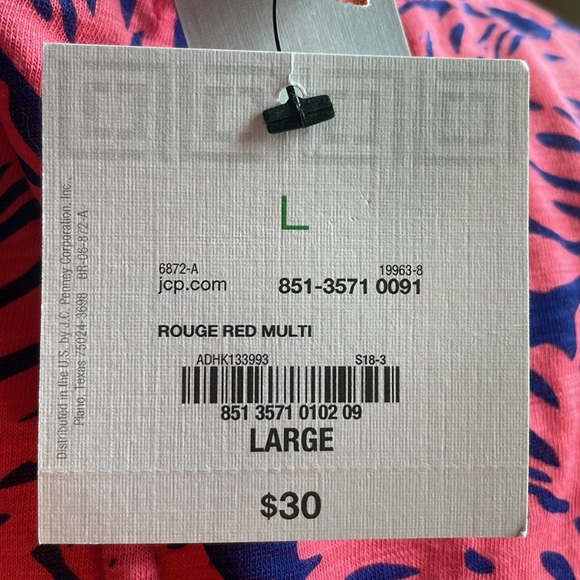 SALE any top priced under $15 can be 2 for $20 under $10 can be  3 for $20 - Picture 4 of 6